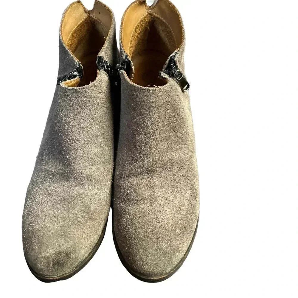 Gidigio Women’s‎ Gray Boots Size 40(9-9.5)